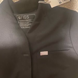 Black Suswe small FIGS Scrub top BNWT